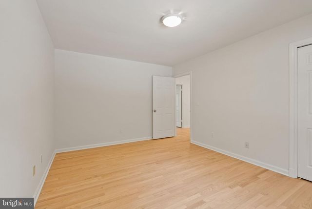 5023 SANGAMORE RD, Bethesda, MD 20816