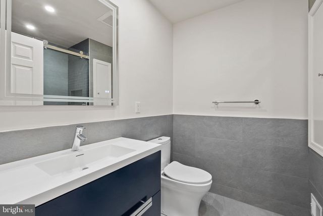 5023 SANGAMORE RD, Bethesda, MD 20816