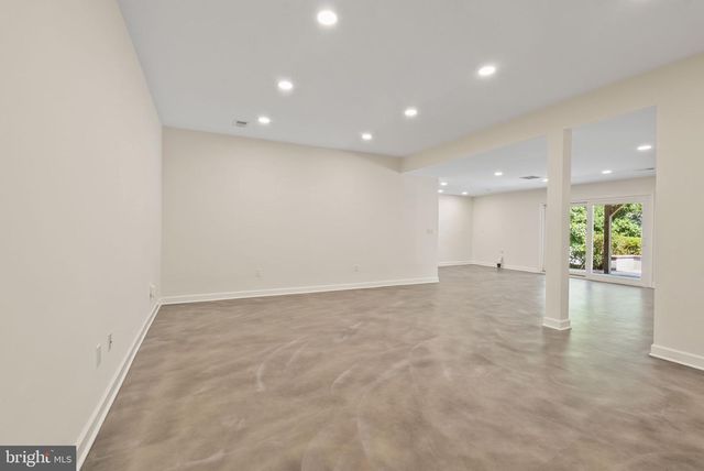5023 SANGAMORE RD, Bethesda, MD 20816