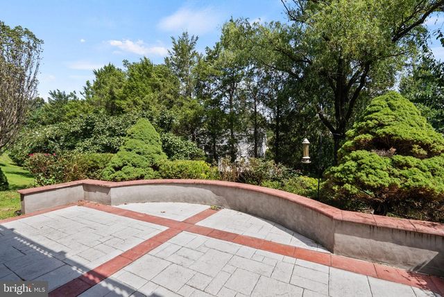 5023 SANGAMORE RD, Bethesda, MD 20816