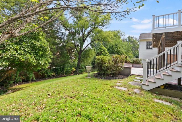 5023 SANGAMORE RD, Bethesda, MD 20816