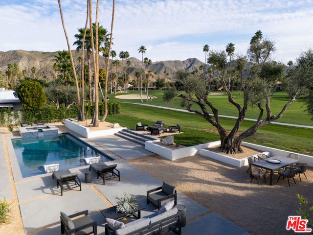 483 E Santiago Way, Palm Springs, CA 92264