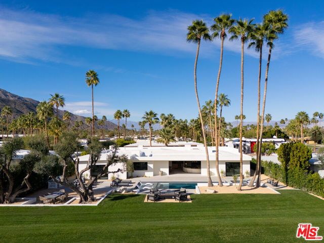 483 E Santiago Way, Palm Springs, CA 92264