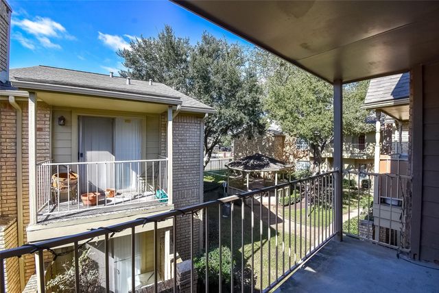 1515 Sandy Springs Road 1006, Houston, TX 77042