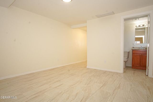 7320 Dale Road 3, El Paso, TX 79915