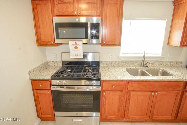 7320 Dale Road 3, El Paso, TX 79915