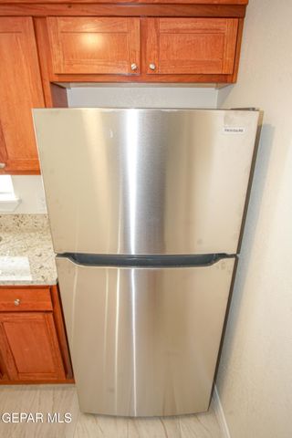 7320 Dale Road 3, El Paso, TX 79915