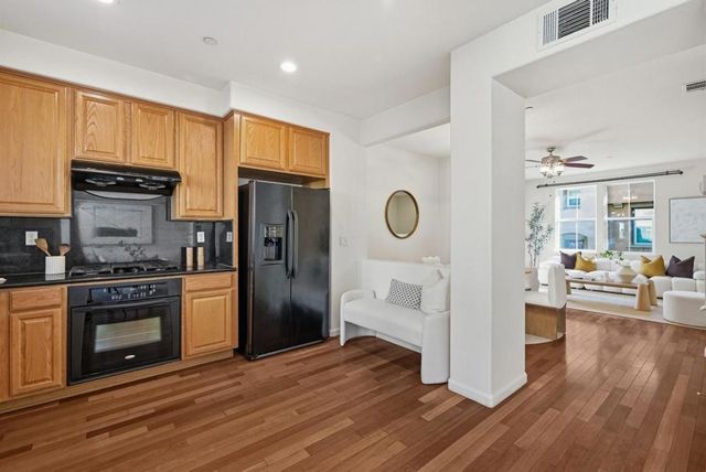 1158 Mente Linda Loop, Milpitas, CA 95035