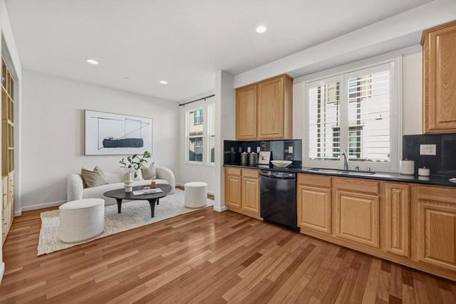 1158 Mente Linda Loop, Milpitas, CA 95035