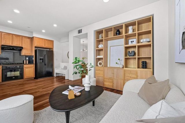 1158 Mente Linda Loop, Milpitas, CA 95035