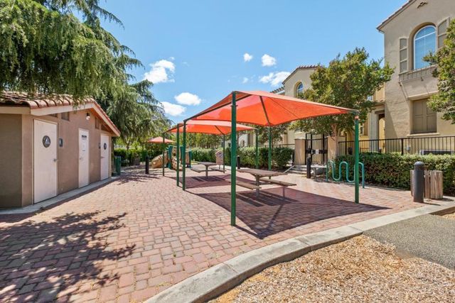 1158 Mente Linda Loop, Milpitas, CA 95035