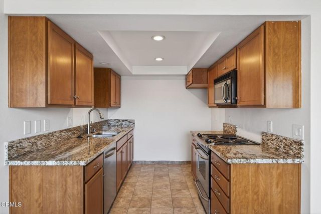 165 Courtyard Drive, Port Hueneme, CA 93041