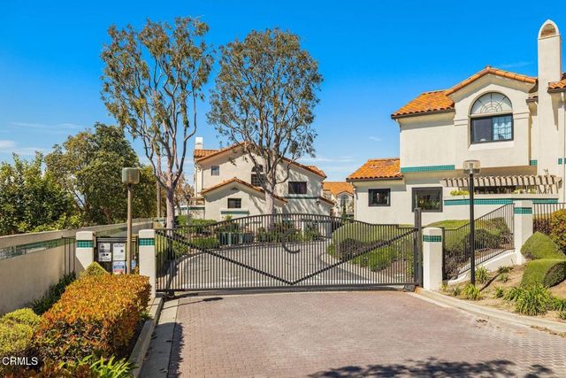 165 Courtyard Drive, Port Hueneme, CA 93041