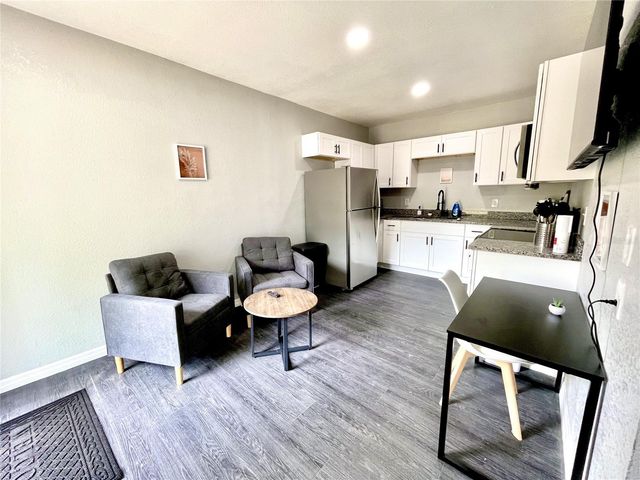 1219 E EMMA STREET, Tampa, FL 33603