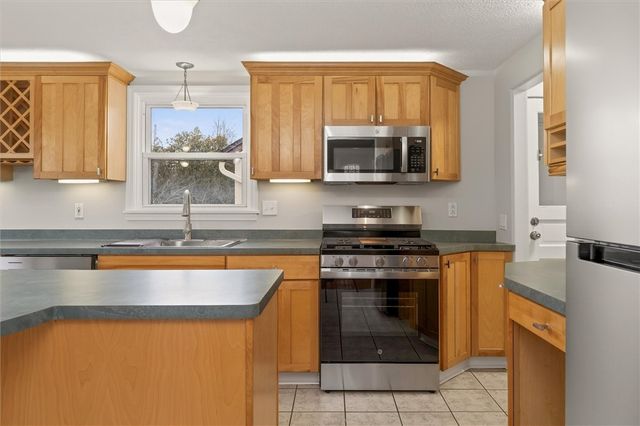 522 Latta Rd, Greece, NY 14612