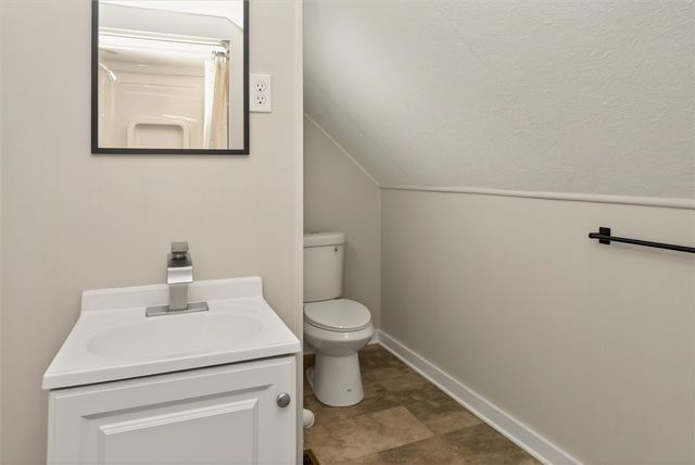 522 Latta Rd, Greece, NY 14612