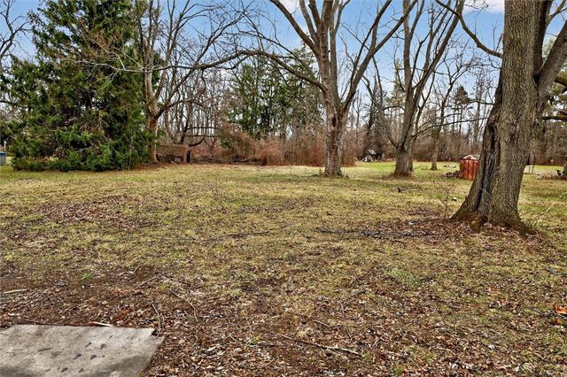 522 Latta Rd, Greece, NY 14612