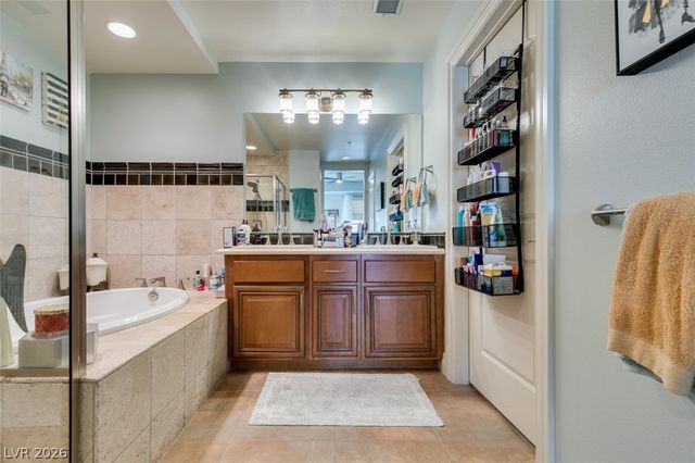 64 Strada Principale 104, Henderson, NV 89011