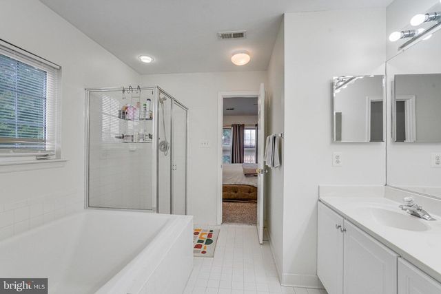 3444 WASHINGTON DR, Falls Church, VA 22041