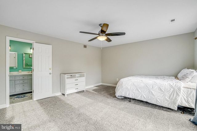 3444 WASHINGTON DR, Falls Church, VA 22041