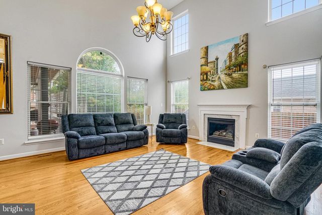 3444 WASHINGTON DR, Falls Church, VA 22041