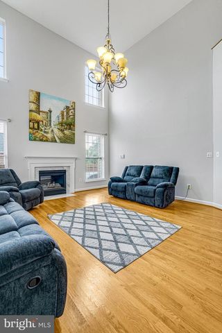 3444 WASHINGTON DR, Falls Church, VA 22041