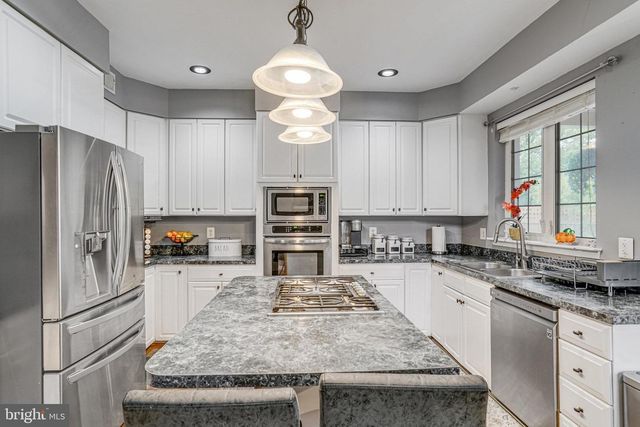 3444 WASHINGTON DR, Falls Church, VA 22041