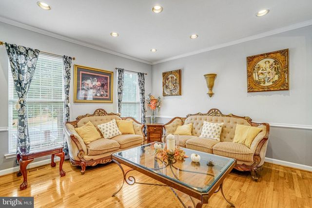 3444 WASHINGTON DR, Falls Church, VA 22041