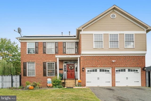 3444 WASHINGTON DR, Falls Church, VA 22041