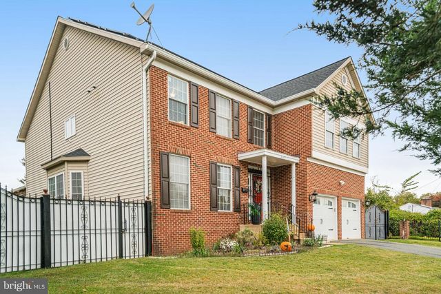 3444 WASHINGTON DR, Falls Church, VA 22041