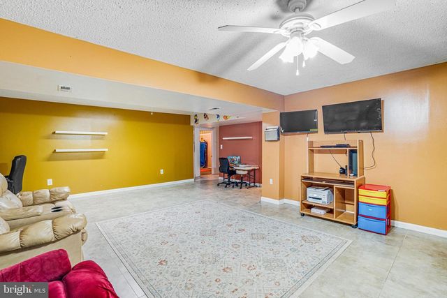 3444 WASHINGTON DR, Falls Church, VA 22041