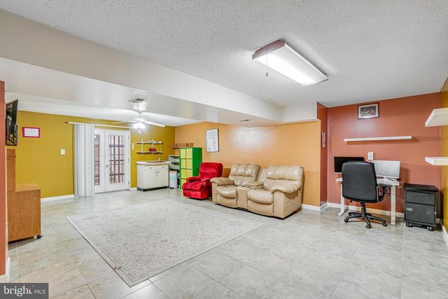 3444 WASHINGTON DR, Falls Church, VA 22041