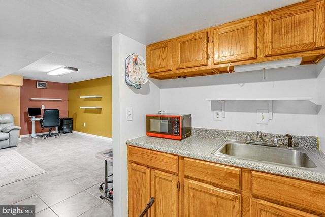 3444 WASHINGTON DR, Falls Church, VA 22041