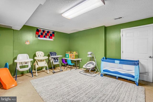 3444 WASHINGTON DR, Falls Church, VA 22041