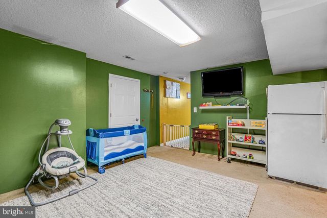 3444 WASHINGTON DR, Falls Church, VA 22041