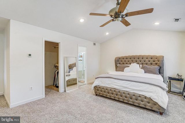 3444 WASHINGTON DR, Falls Church, VA 22041