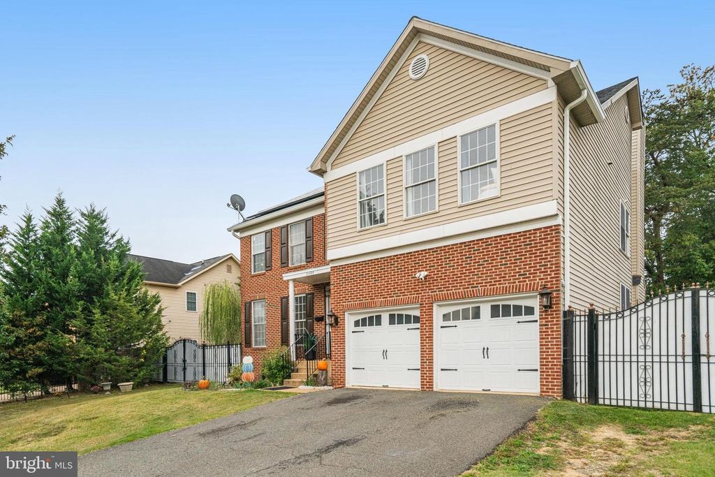 3444 WASHINGTON DR, Falls Church, VA 22041