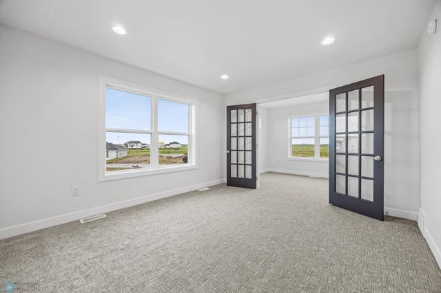 8447 61 Street S, Horace, ND 58047