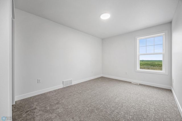 8447 61 Street S, Horace, ND 58047