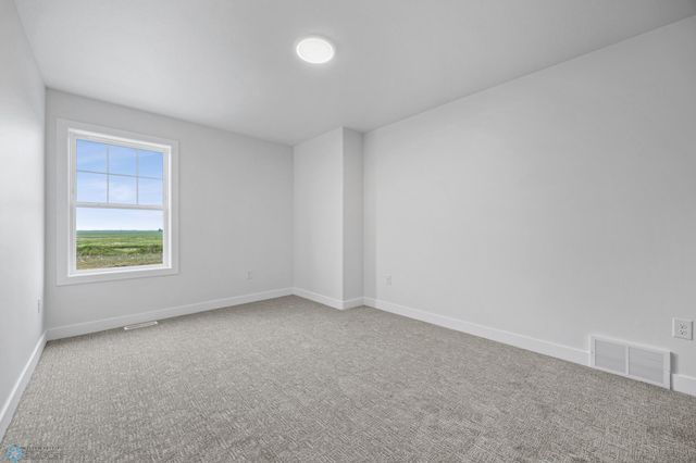 8447 61 Street S, Horace, ND 58047