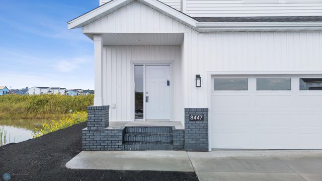 8447 61 Street S, Horace, ND 58047