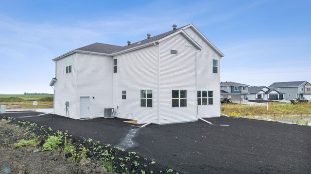 8447 61 Street S, Horace, ND 58047