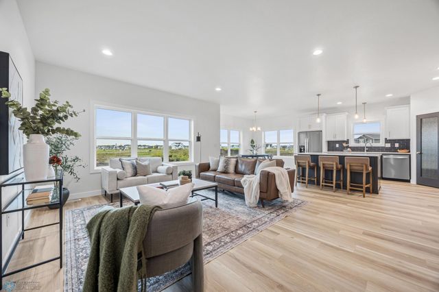 8447 61 Street S, Horace, ND 58047