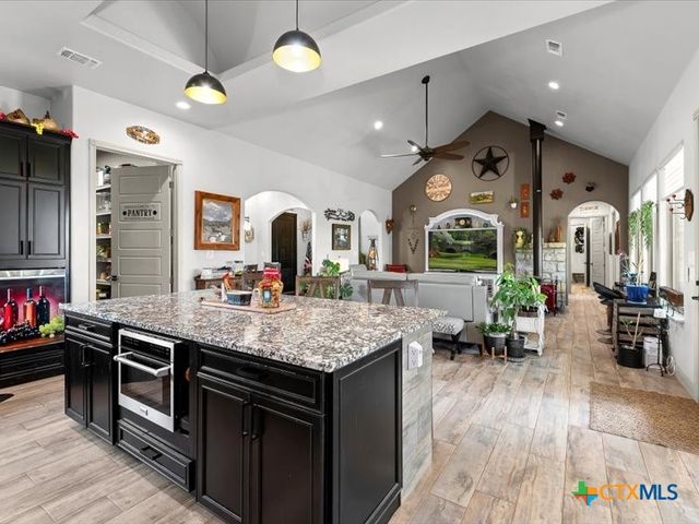128 Strada Luca, Florence, TX 76527