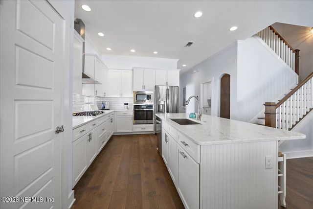 398 SHERRY Drive, Atlantic Beach, FL 32233