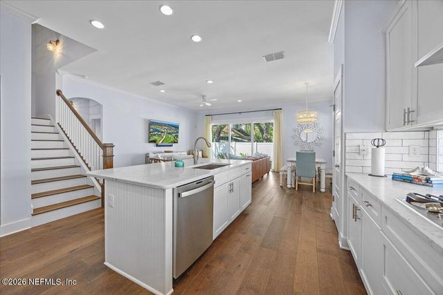 398 SHERRY Drive, Atlantic Beach, FL 32233