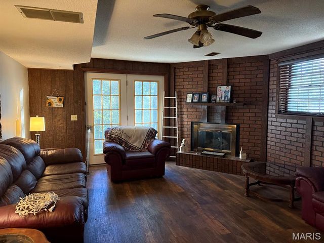 10357 County Road 605, Dexter, MO 63841