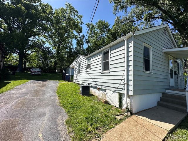 3219 Royalton Avenue, St Louis, MO 63114