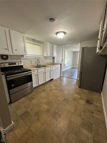 3219 Royalton Avenue, St Louis, MO 63114