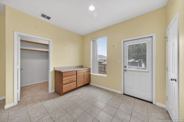 9323 Fisherman, Converse, TX 78109